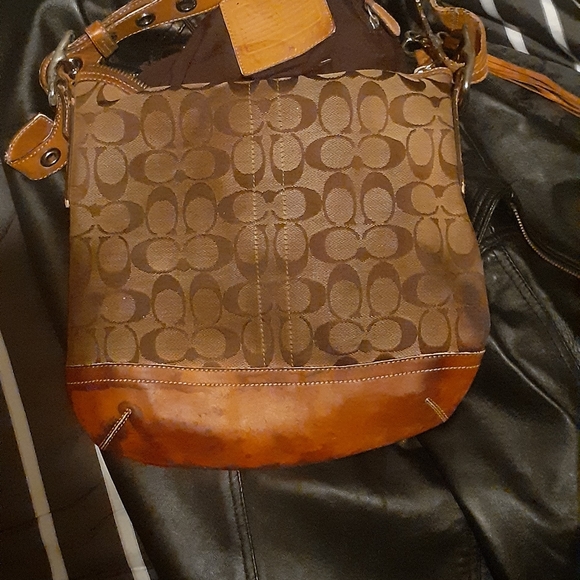 Coach purse - Picture 3 of 3